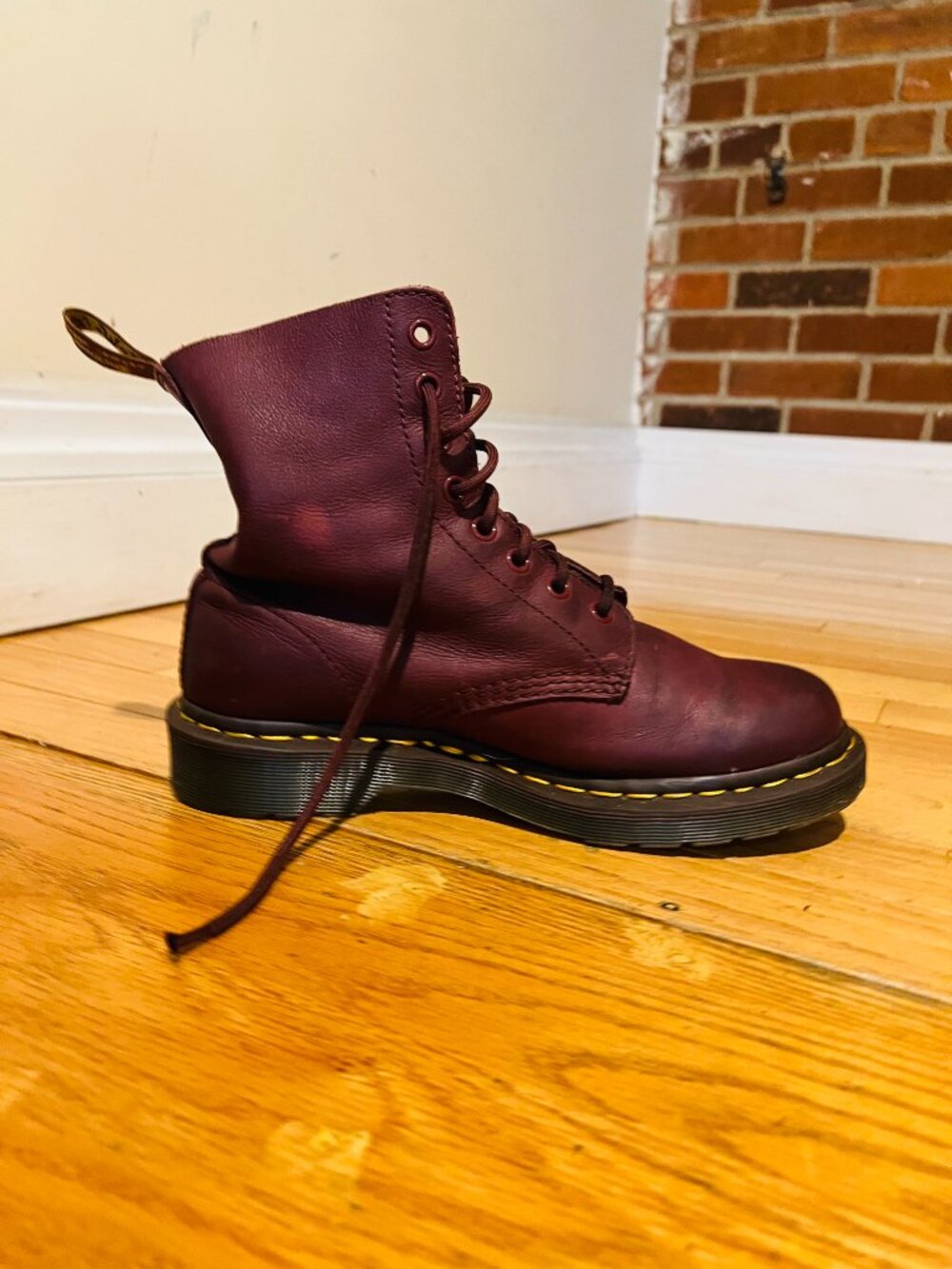 DR.MARTENS Women's 1460 Pascal VIRGINIA CHERRY RED Boots size 8 US - Picture 5 of 16